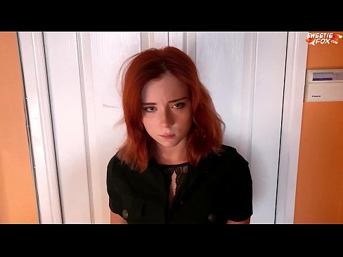 ❤️ Ghearr Garda Slándála Pionós ar Bhean Réidh as Siopadóireacht - Cum I mBéil ️❌  Porn fb  linn